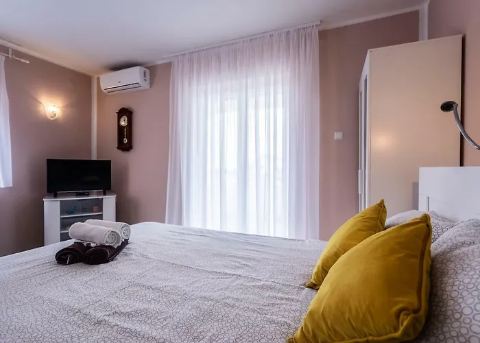 Διαμέρισμα Ana *