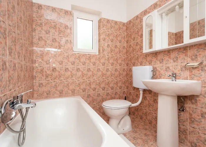 Ana Διαμέρισμα *